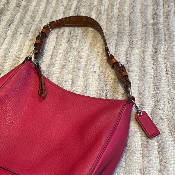 Coach Pink Leather Shoulder Bag - Picture 5 of 10